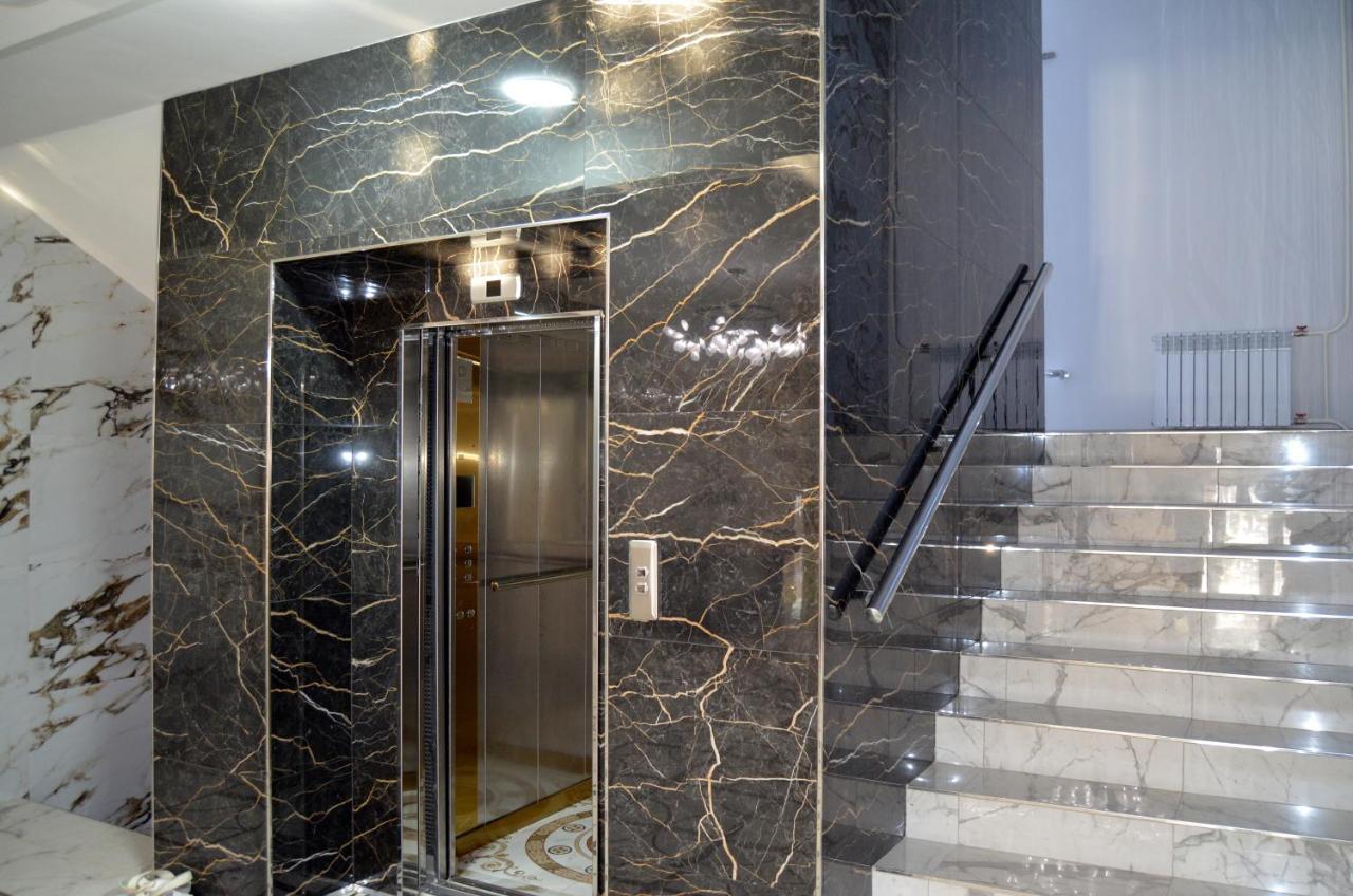 Golden Park Hotel Pavlodar Eksteriør bilde