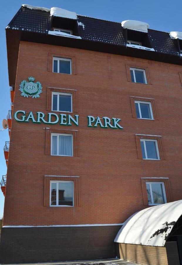 Golden Park Hotel Pavlodar Eksteriør bilde