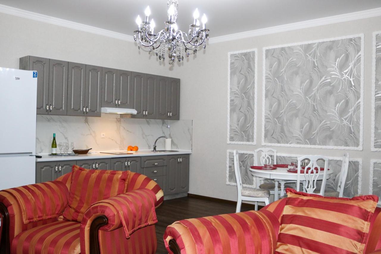 Golden Park Hotel Pavlodar Eksteriør bilde