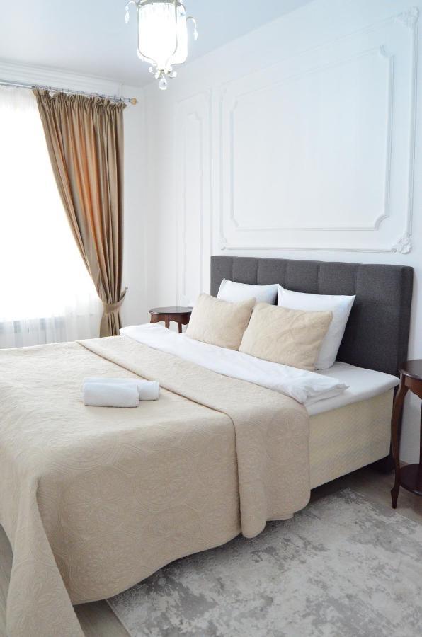 Golden Park Hotel Pavlodar Eksteriør bilde