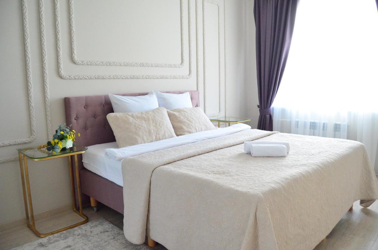 Golden Park Hotel Pavlodar Eksteriør bilde