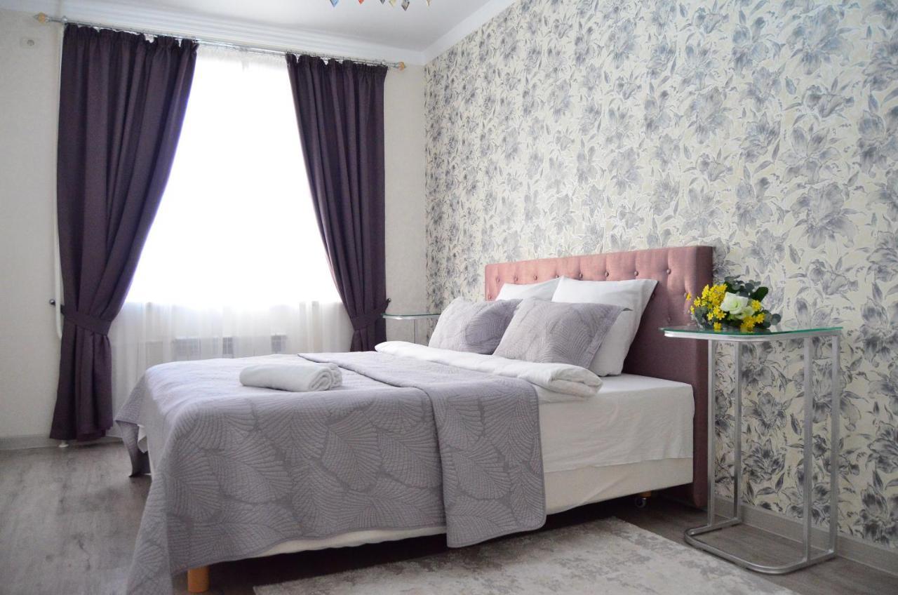Golden Park Hotel Pavlodar Eksteriør bilde