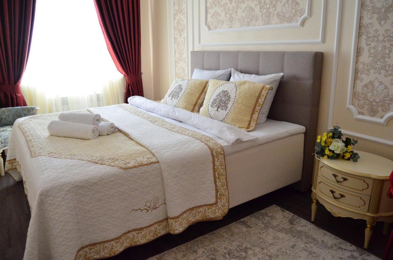 Golden Park Hotel Pavlodar Eksteriør bilde