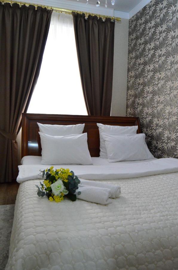 Golden Park Hotel Pavlodar Eksteriør bilde