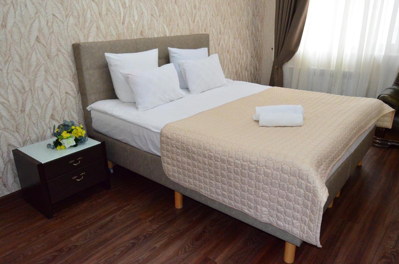 Golden Park Hotel Pavlodar Eksteriør bilde